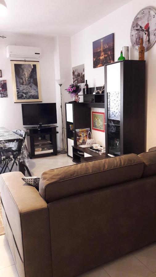 Apartamento La Casa Di Carmen Alguer Exterior foto